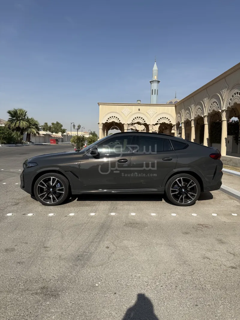 2024 BMW X Series 6 M Kit