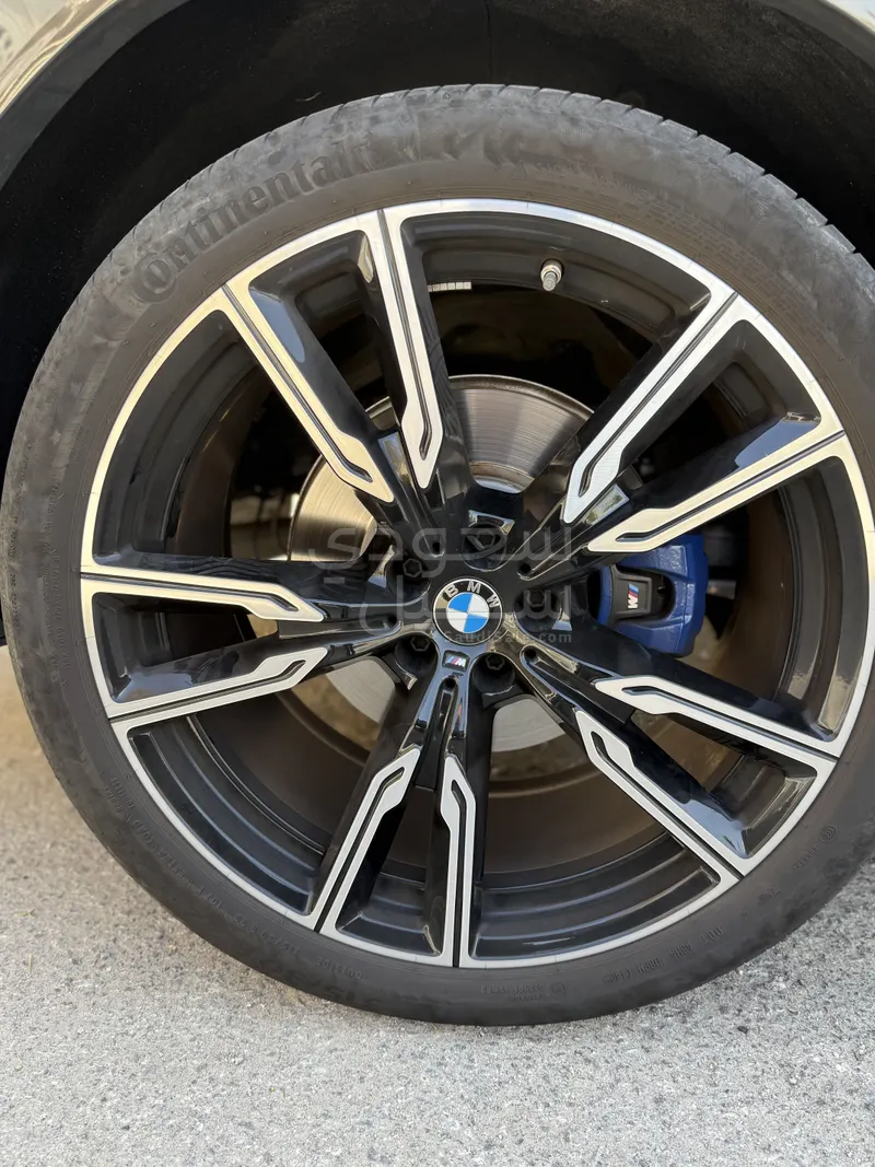 2024 BMW X Series 6 M Kit