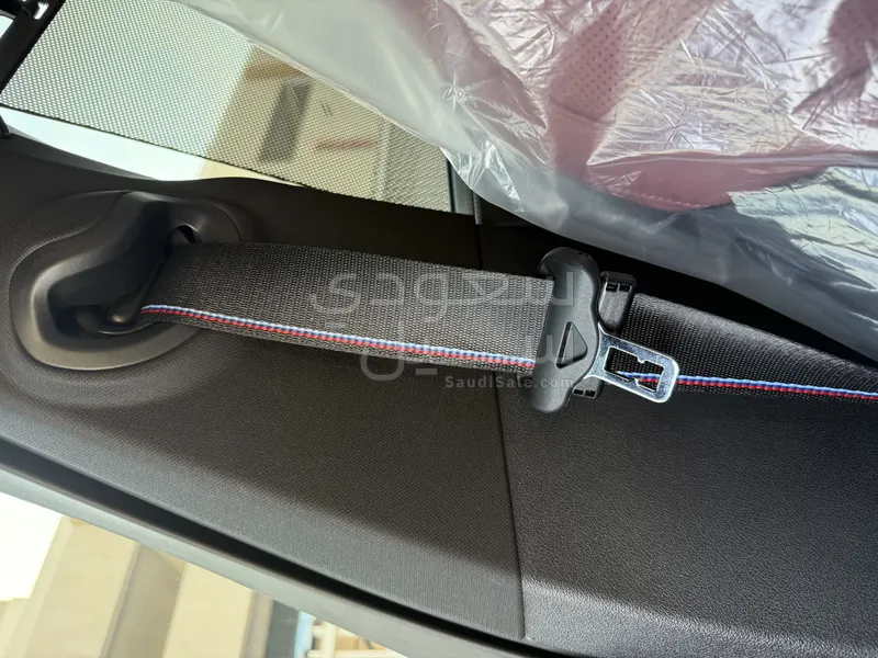 2024 BMW X Series 6 M Kit