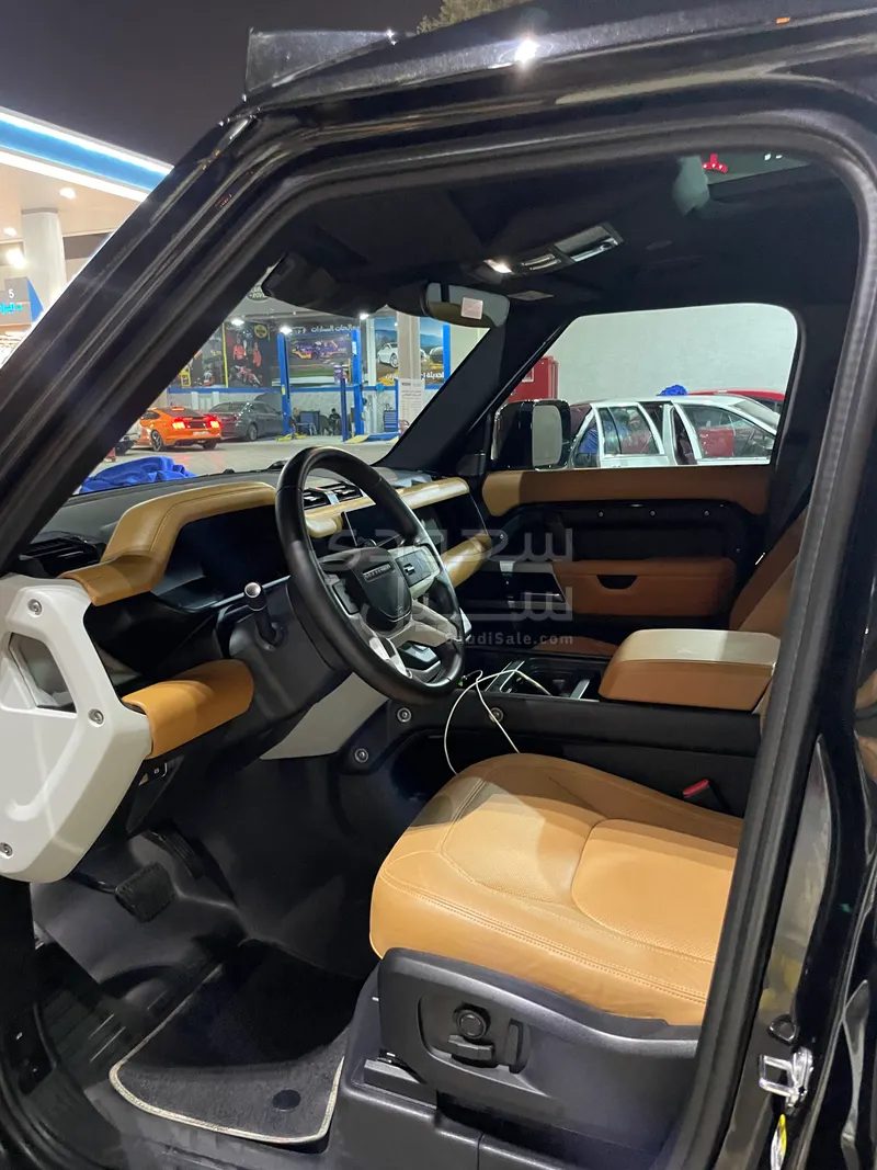 2024 Land Rover Defender 110