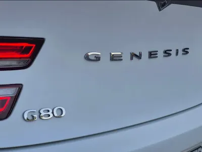 2025 Genesis G Royal 80