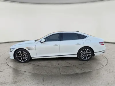 2025 Genesis G Royal 80