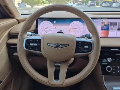 2025 Genesis G Royal 80