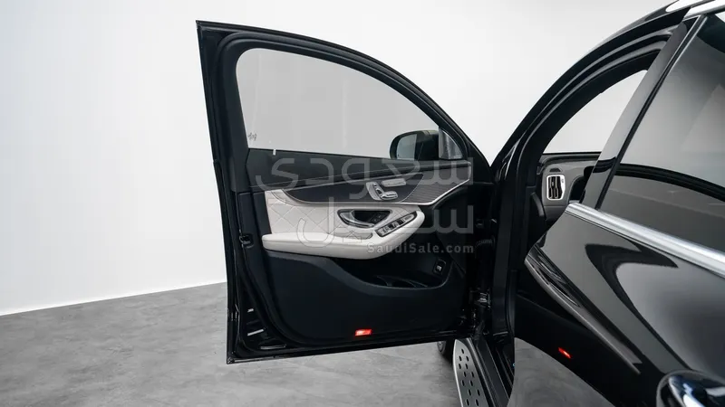 2021 Mercedes-Benz EQC 400
