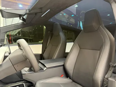 2024 Tesla cybertruck Foundation
