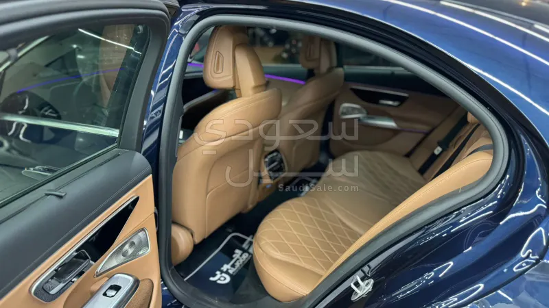 2024 Mercedes-Benz E 300