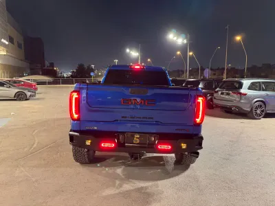 2022 GMC Sierra AT 4