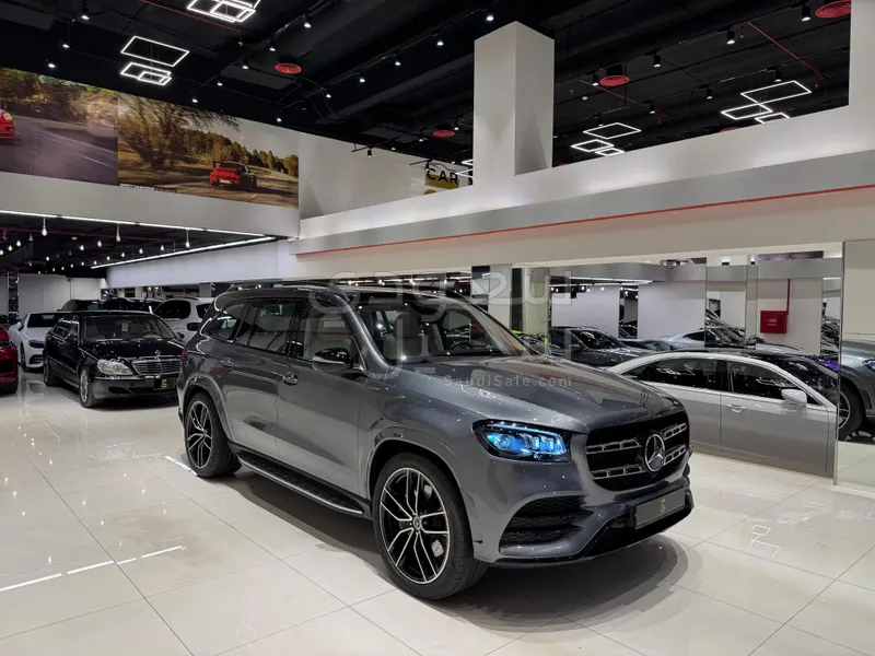 2023 Mercedes-Benz GLS 450