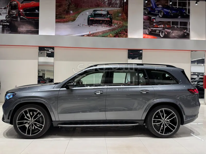 2023 Mercedes-Benz GLS 450