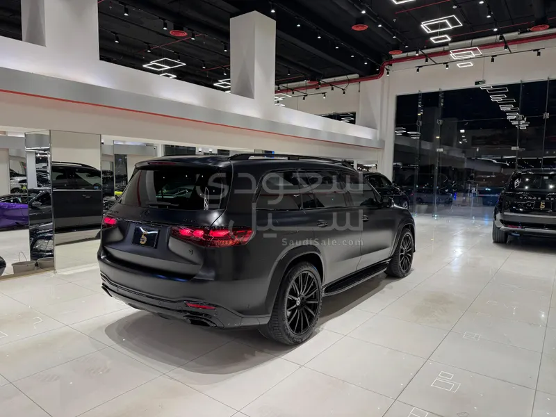 2025 Mercedes-Benz GLS 450