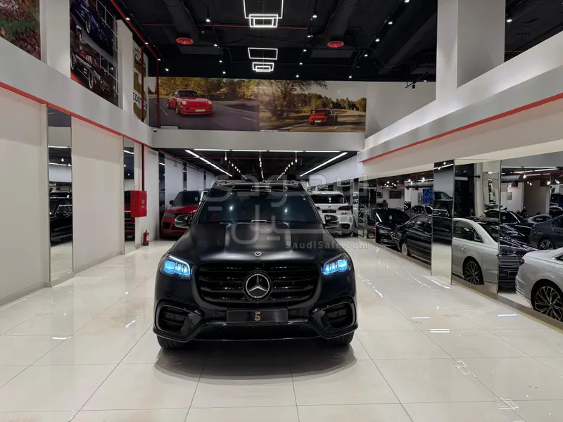 2025 Mercedes-Benz GLS 450