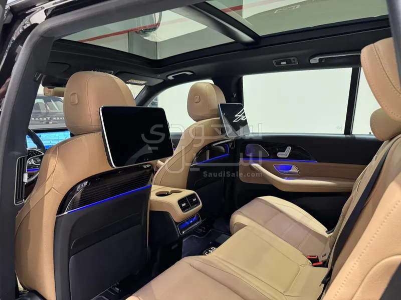 2025 Mercedes-Benz GLS 450