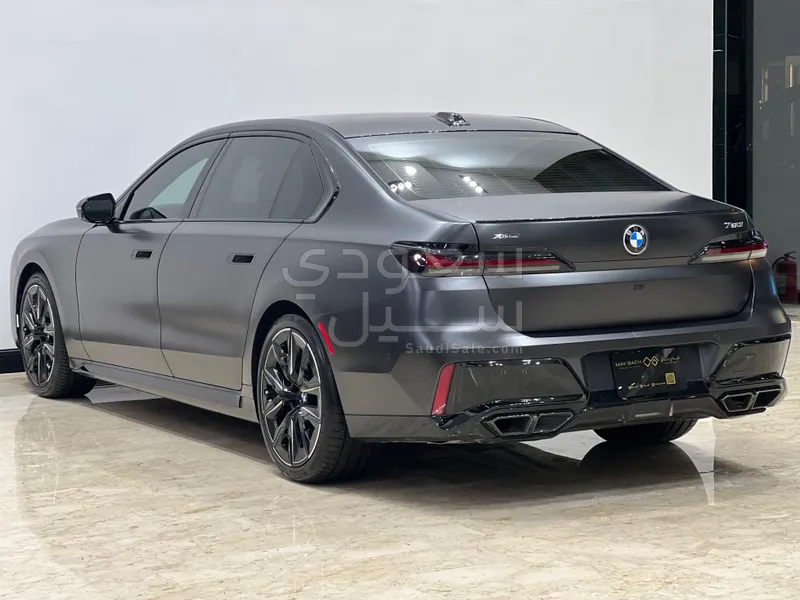 2023 BMW 7 Series 760i