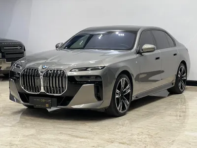 2023 BMW 7 Series 735i