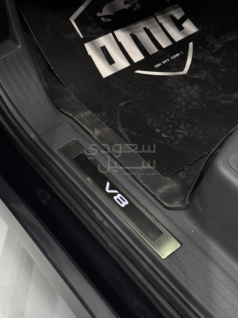 2025 Land Rover Defender carpathian edition