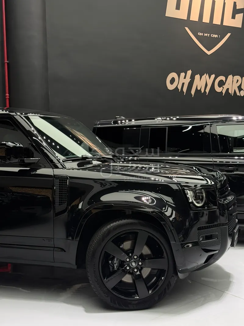 2025 Land Rover Defender carpathian edition