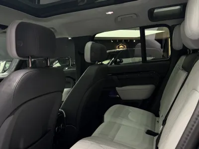 2025 Land Rover Defender carpathian edition