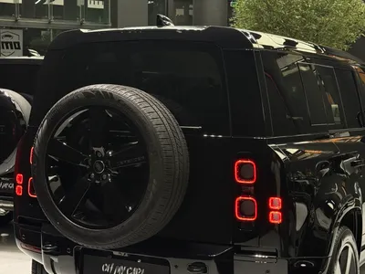 2025 Land Rover Defender carpathian edition