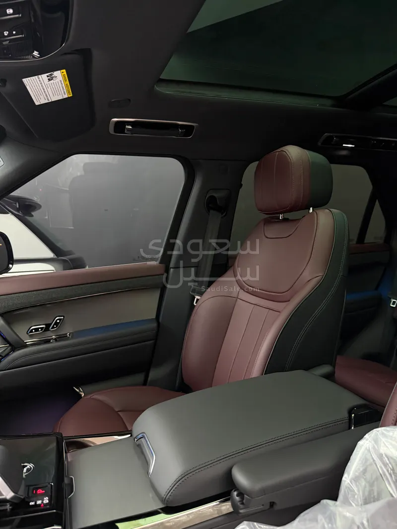 2025 Land Rover Range Rover Sport HSE