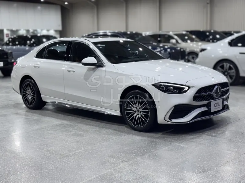 2025 Mercedes-Benz C 200