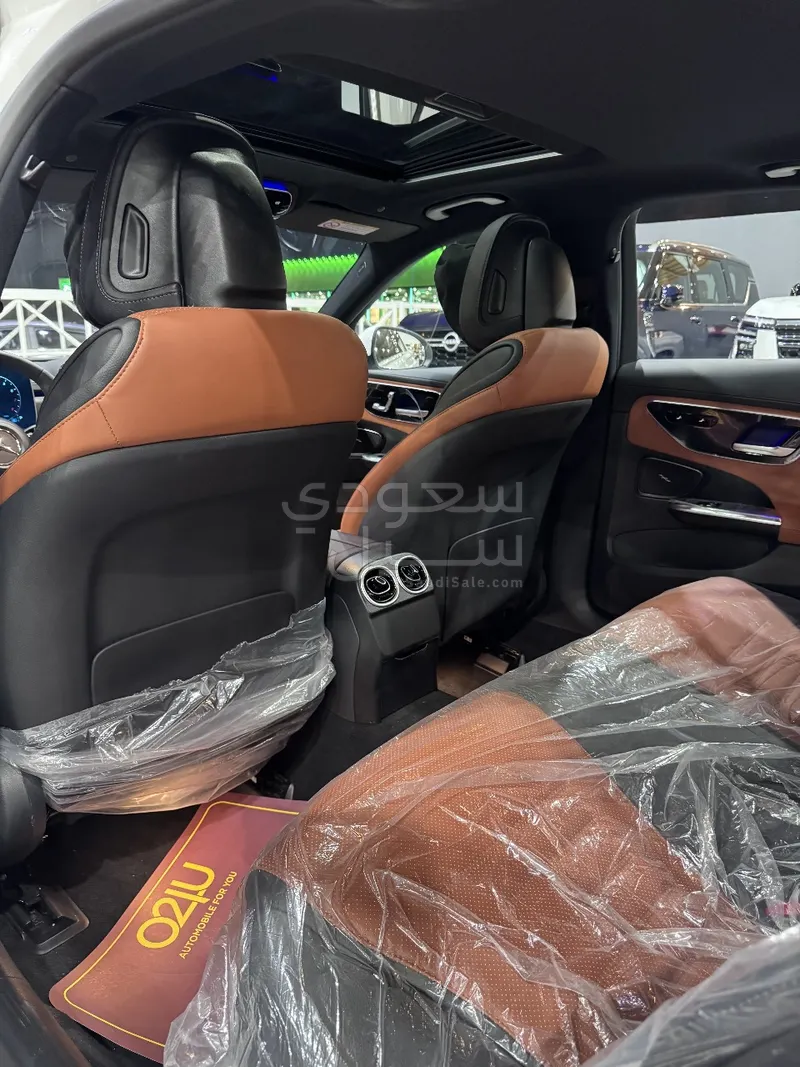 2025 Mercedes-Benz C 200