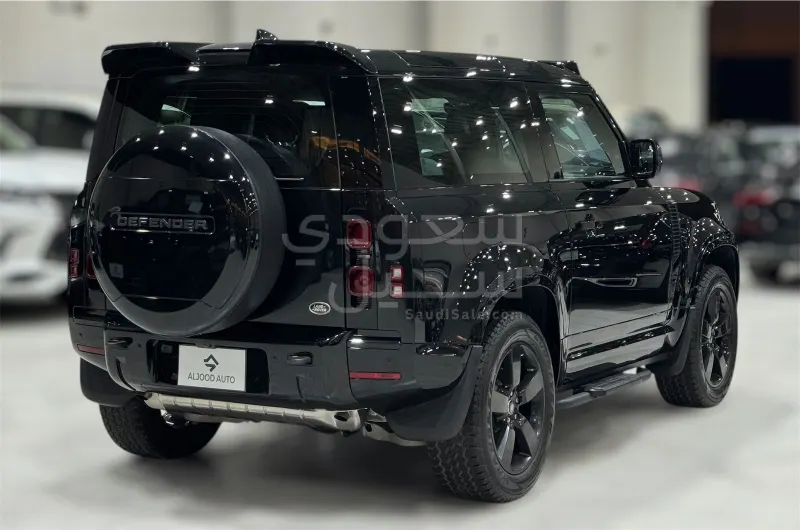 2023 Land Rover Defender S
