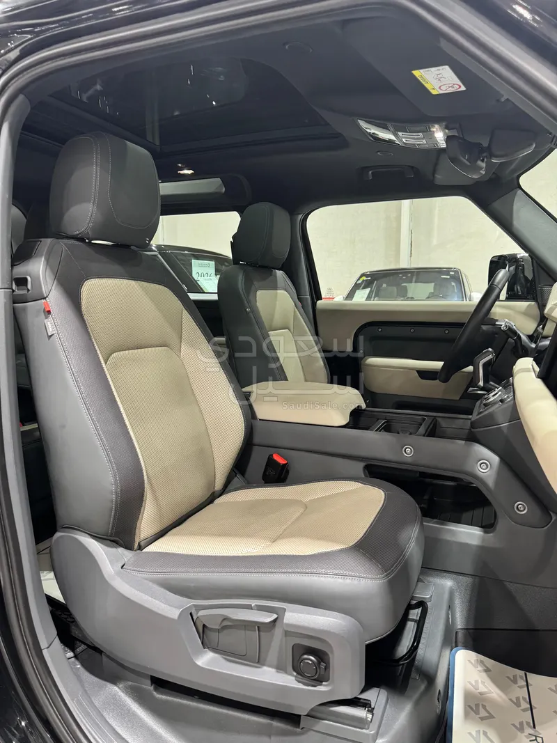 2023 Land Rover Defender S