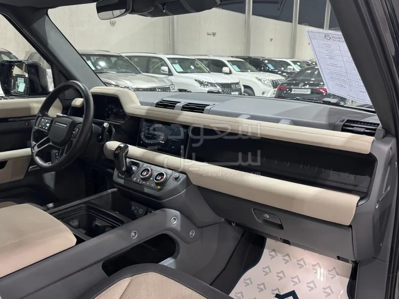 2023 Land Rover Defender S