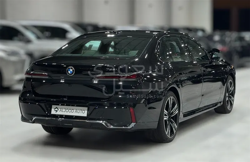 2026 BMW 7 Series 735i