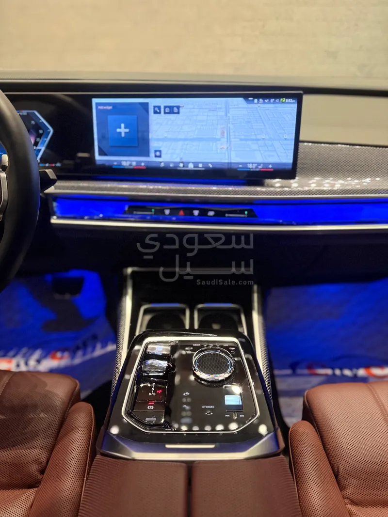 2023 BMW 7 Series 740i