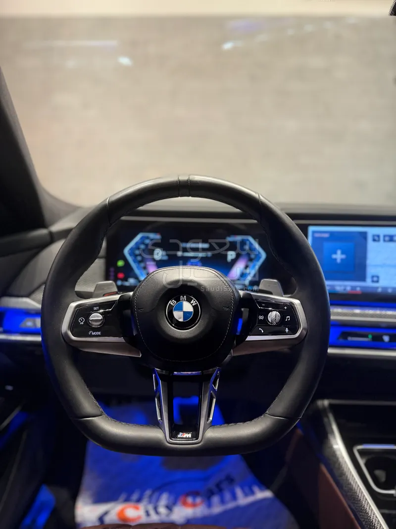 2023 BMW 7 Series 740i
