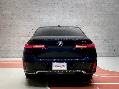 2023 BMW 7 Series 740i