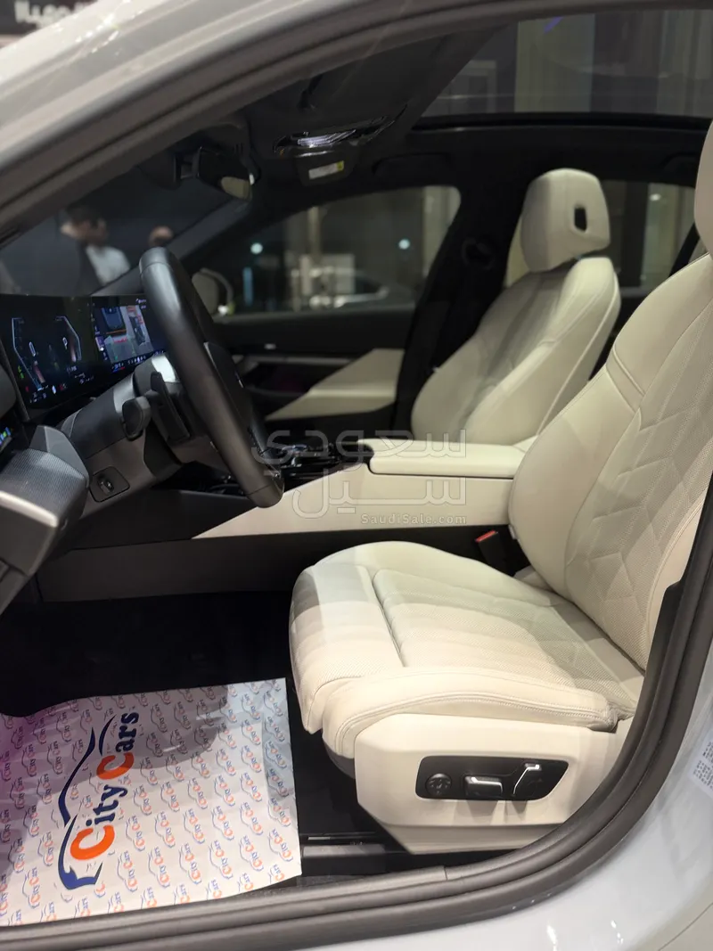 2024 BMW 5 Series 520i