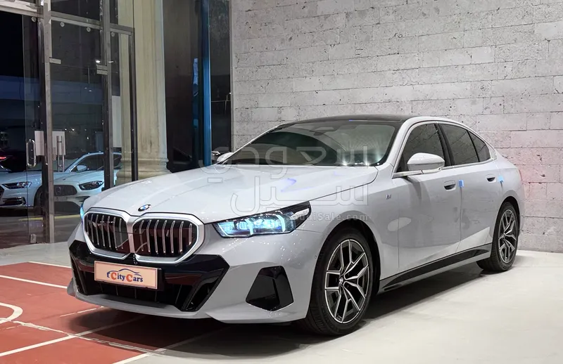 2024 BMW 5 Series 520i