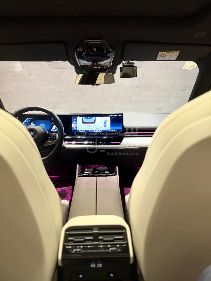 2024 BMW 5 Series 520i