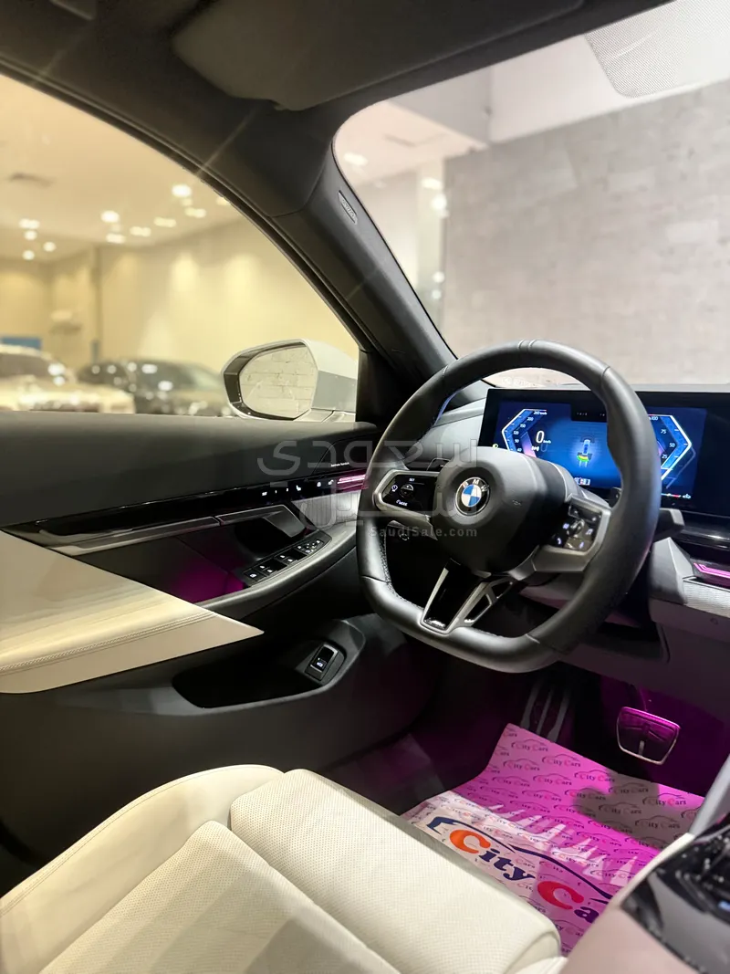 2024 BMW 5 Series 520i