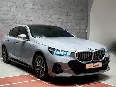 2024 BMW 5 Series 520i