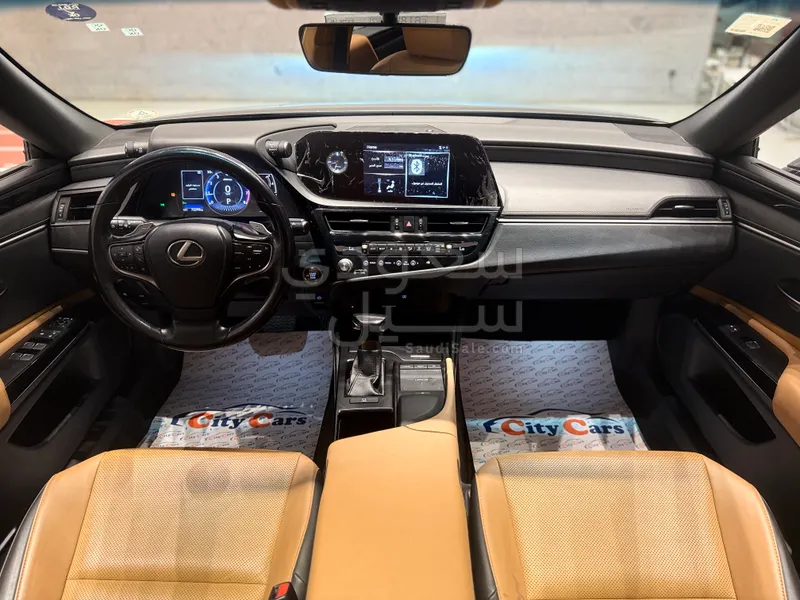 2022 Lexus ES 250