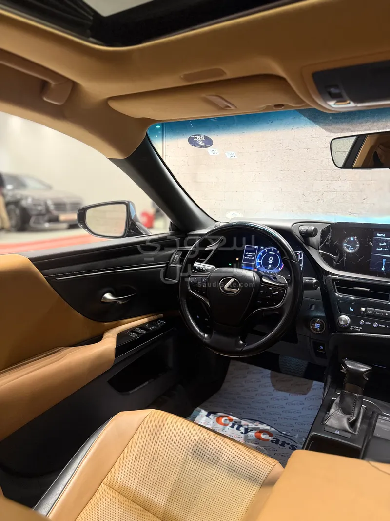 2022 Lexus ES 250