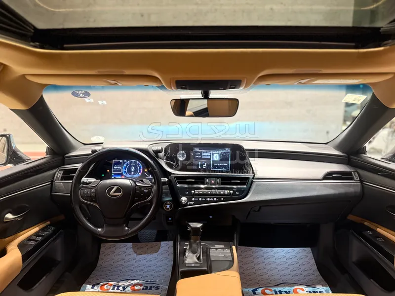 2022 Lexus ES 250