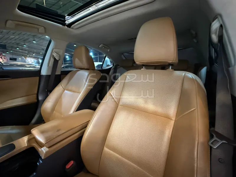 2017 Lexus ES 250