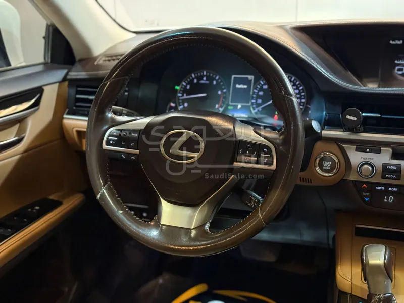 2017 Lexus ES 250
