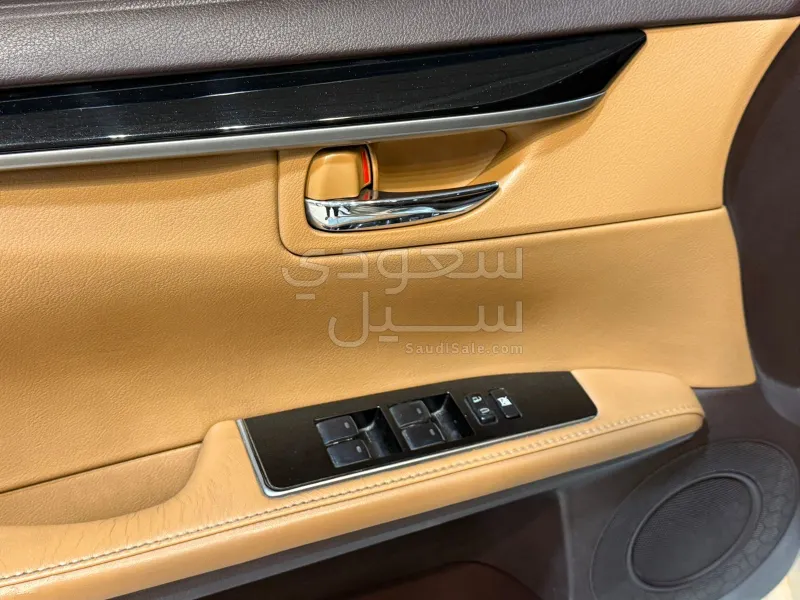2017 Lexus ES 250