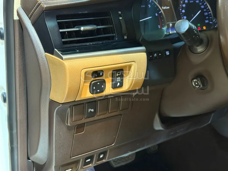 2017 Lexus ES 250