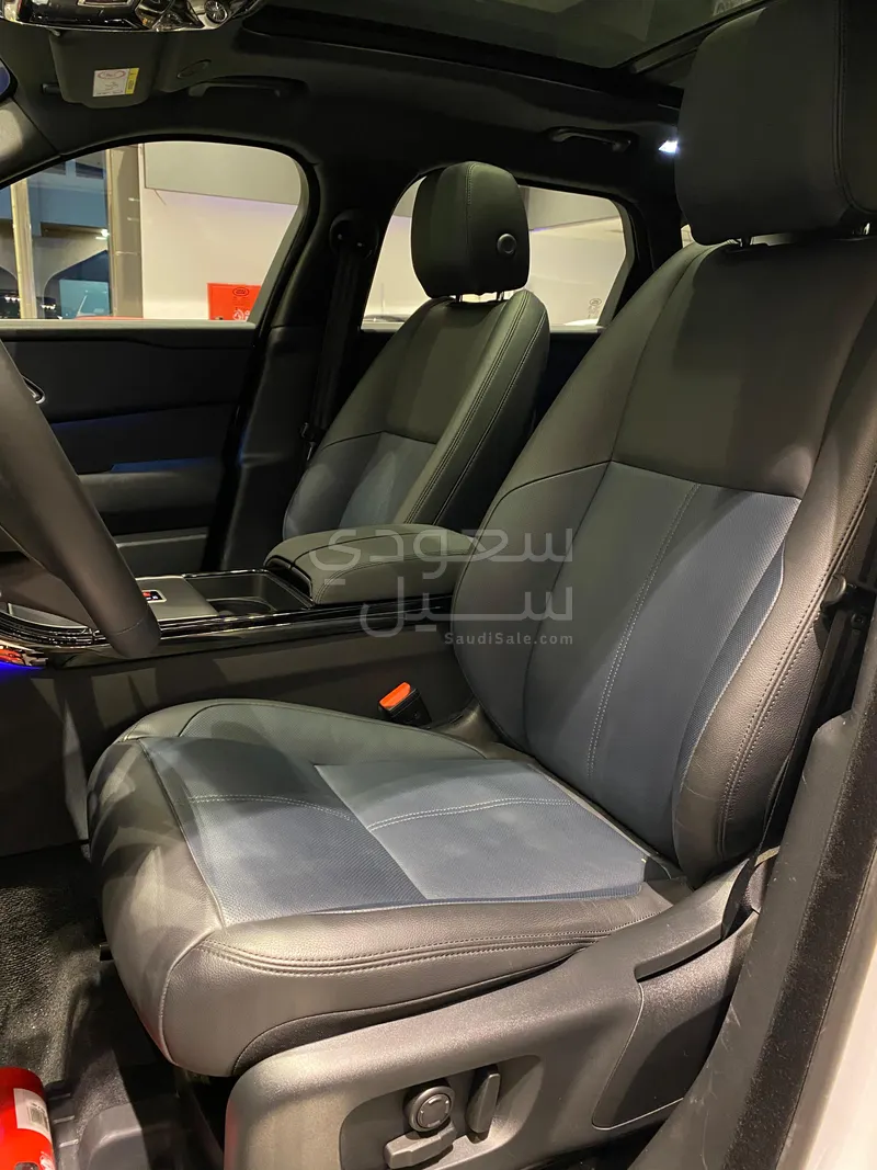 2024 Land Rover Range Rover Velar Velar
