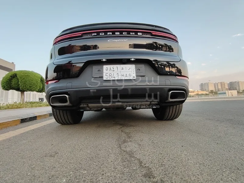 2025 Porsche Cayenne Coupe