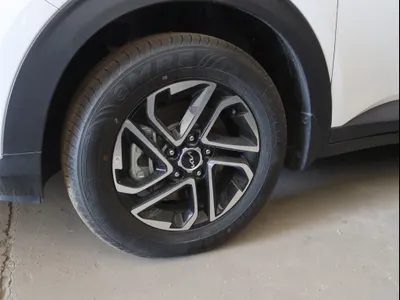 2025 Kia Carens