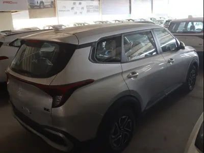 2025 Kia Carens