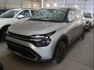 2025 Kia Carens