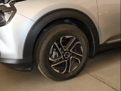 2025 Kia Carens